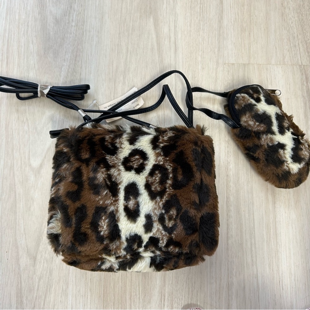 Gevarno Y2K Vintage Leopard‎ Faux Fur Purse NWT